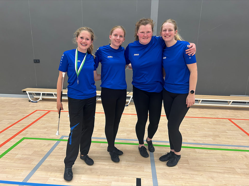 Harmonie twirlers showen hun kunsten in Elburg