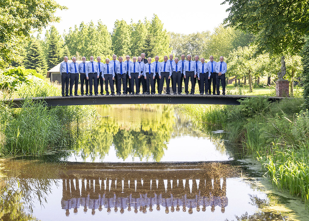 Mannenkoor Vries zoekt uitbreiding & versterking
