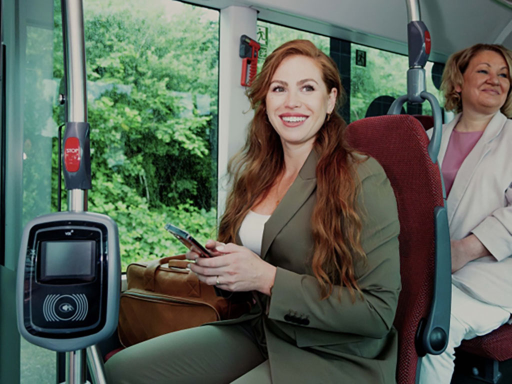 Meer bussen o.a. nachtbus op proef via Vries